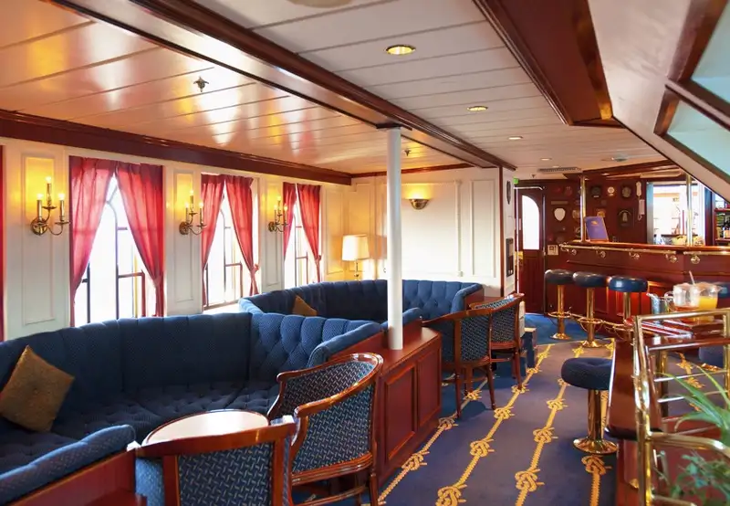 Star Flyer Interior