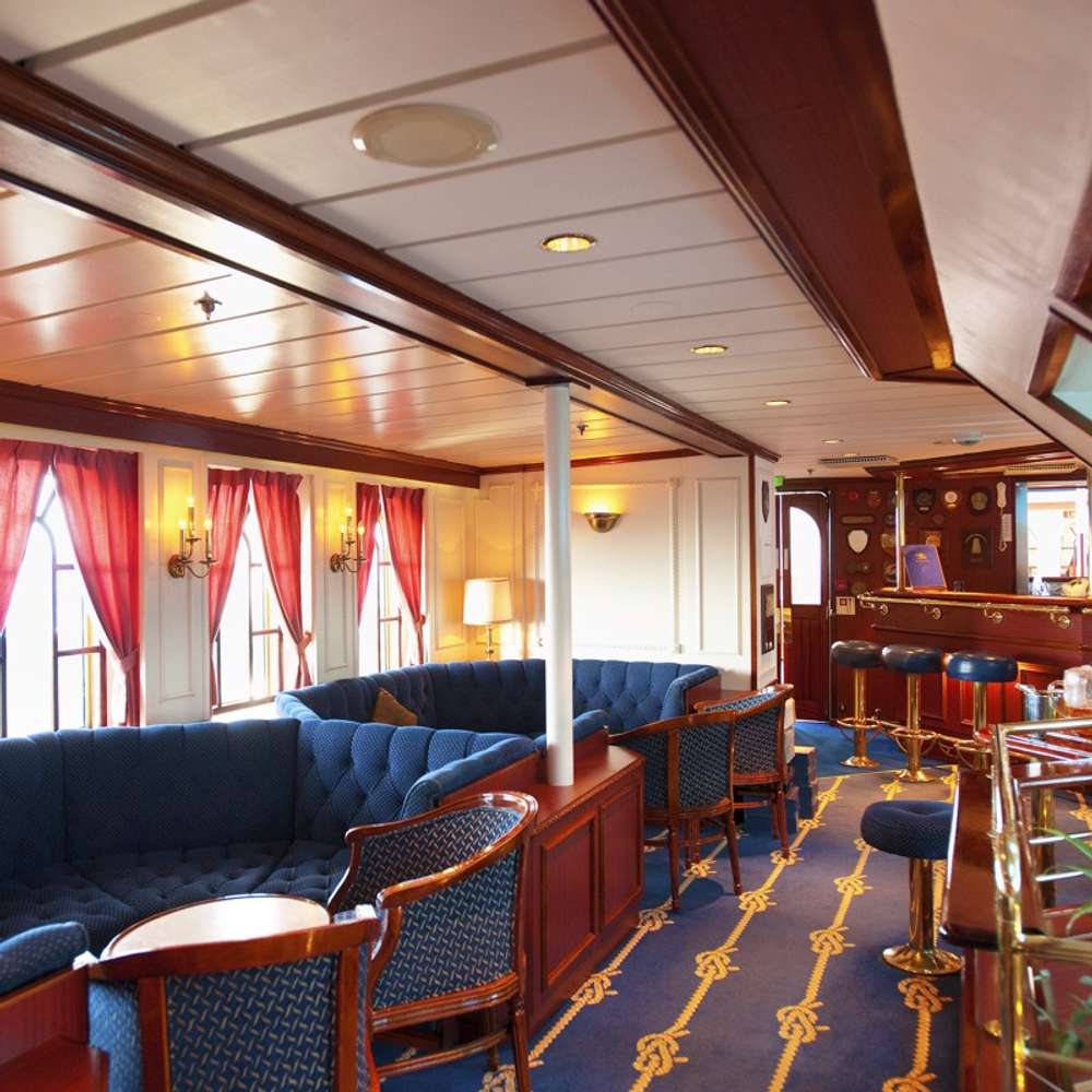 Star Flyer Interior