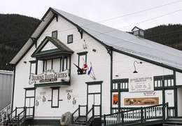 IgluCruise.Application.ViewModels.Shared.WebImageViewModel?.Description