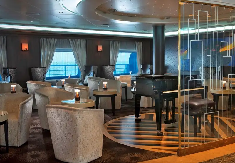 Navigator Lounge