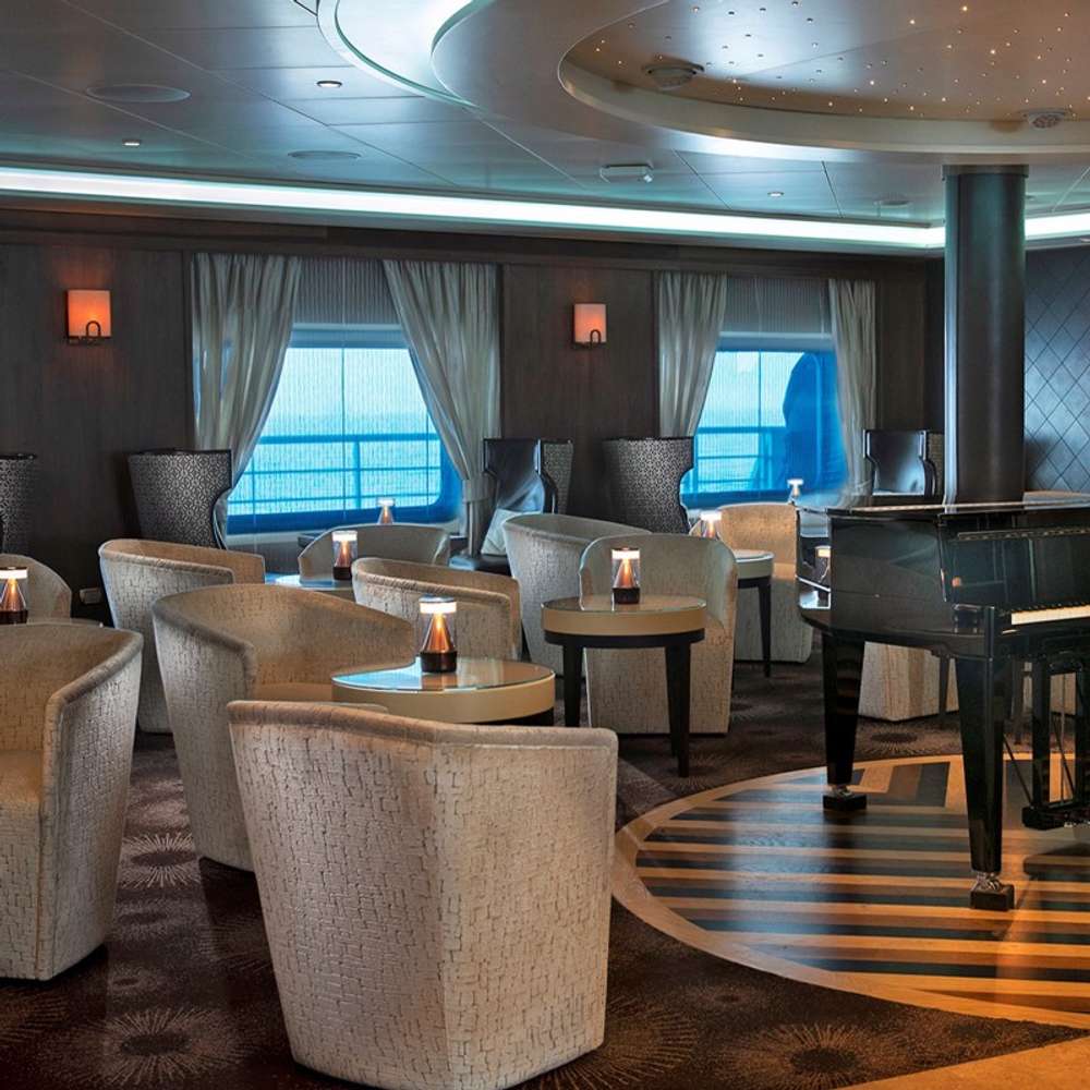 Navigator Lounge
