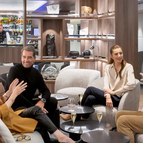 Image related to L'Austral