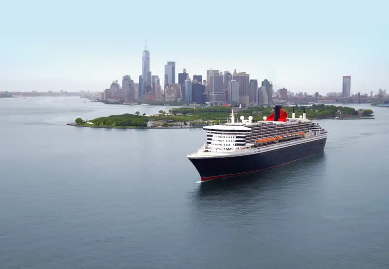 Queen Mary 2 in New York