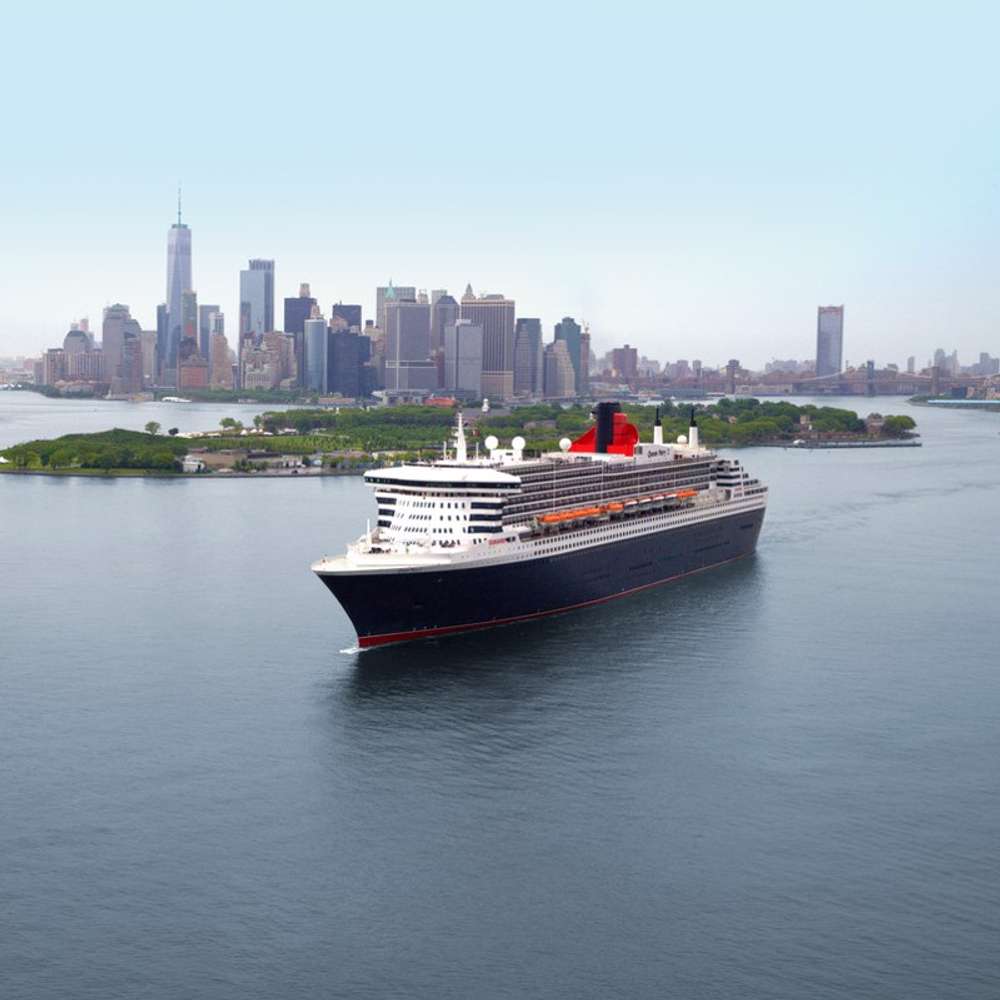 Queen Mary 2 in New York