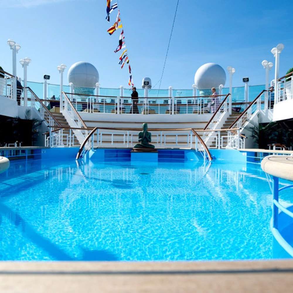 Oasis Pool