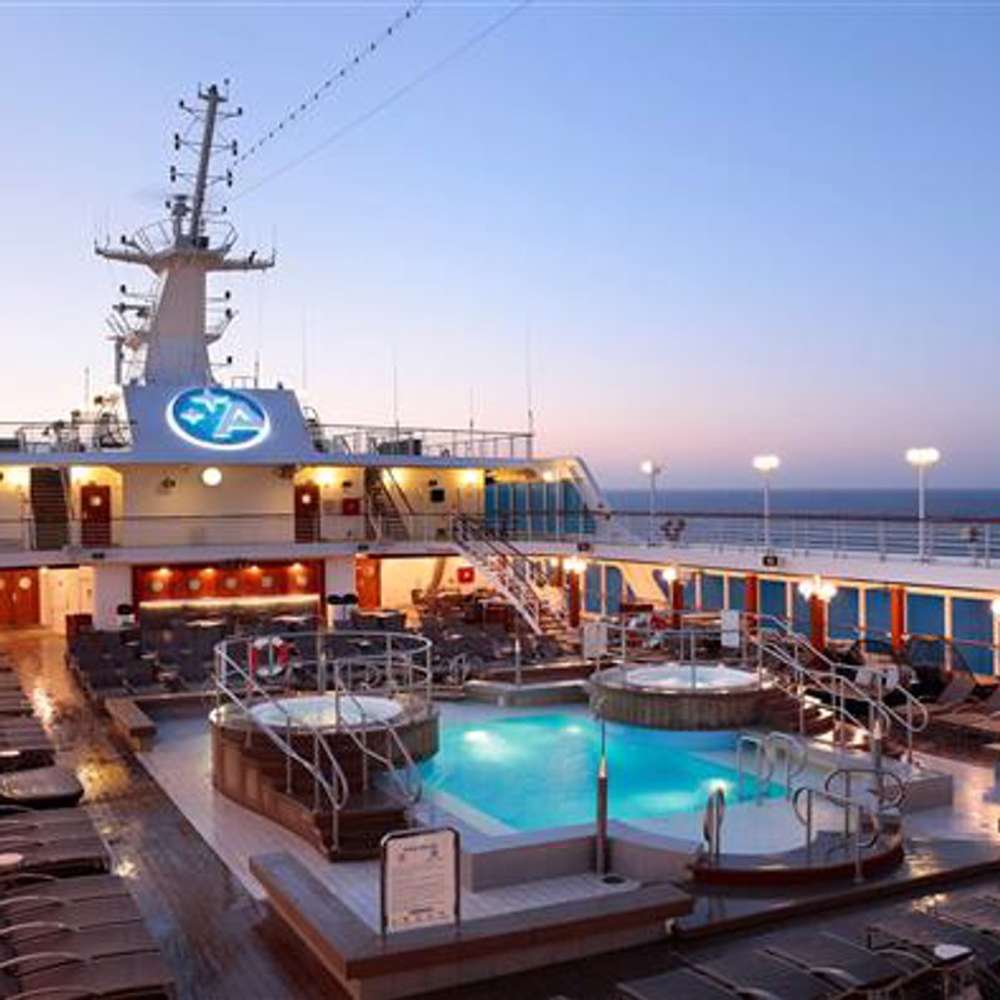 Sun Deck Pool