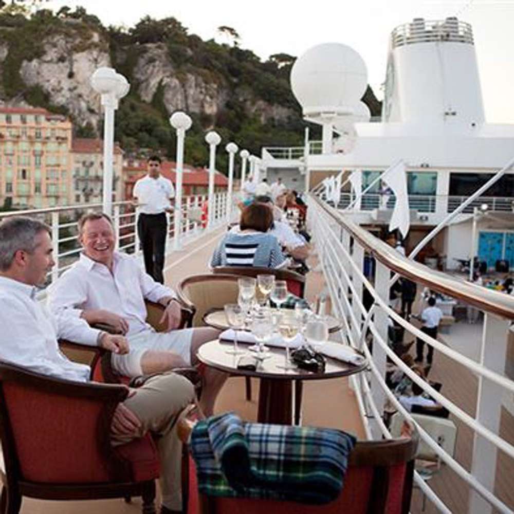 AZAMARA QUEST