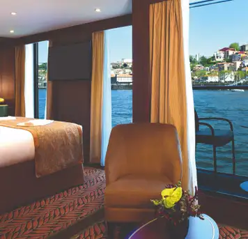 Deluxe Balcony Suite