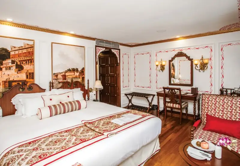 Colonial Suite