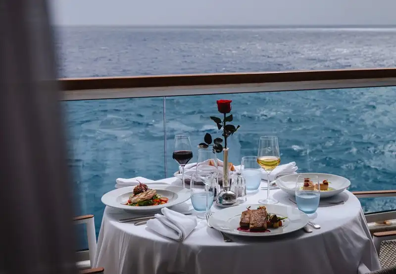 Veranda Dining