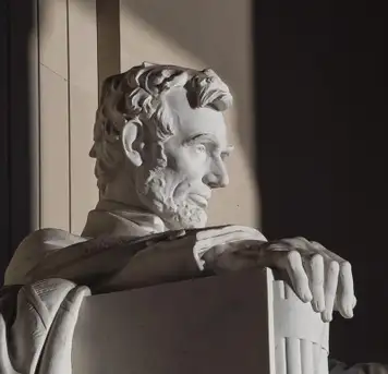 Lincoln Memorial, Reflecting Pool and Washington Monument 