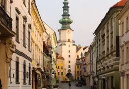 IgluCruise.Application.ViewModels.Shared.WebImageViewModel?.Description