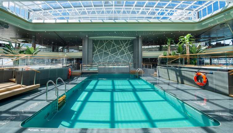 Tropical Pool