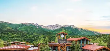 Image related to Holland America Denali Lodge Stay - 3 Nights