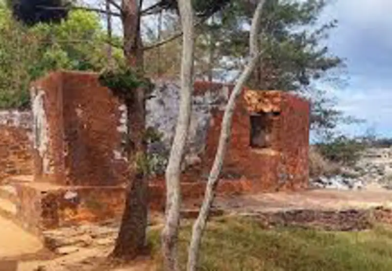 Visit Flacourt Bastion