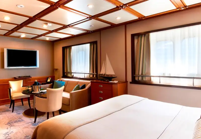 Officer's Suite