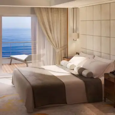 Photo of Junior Crystal Penthouse Suite