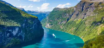 Geirangerfjord (Scenic Cruising)