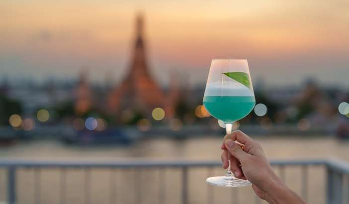 Bangkok - Chao Phraya River Rooftop Bar & Cocktail