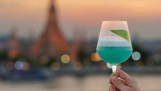 Chao Phraya River Rooftop Bar and Cocktail in Bangkok
