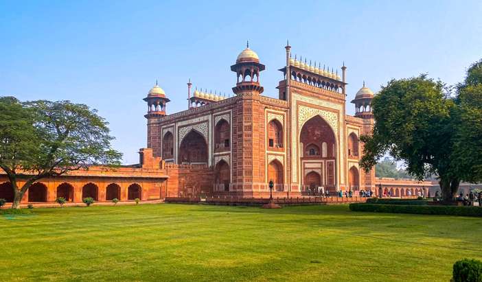 Agra Fort & Rooftop Champagne Overlooking Taj Mahal