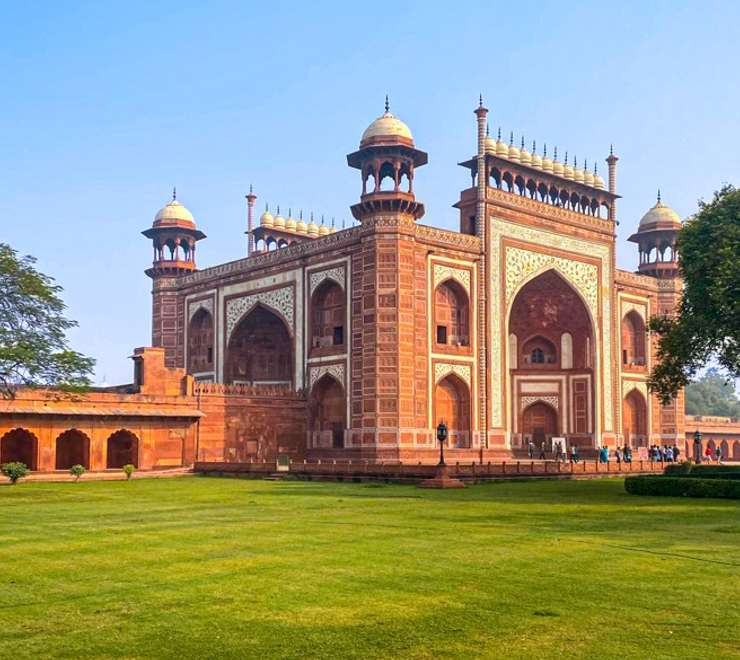 Agra Fort & Rooftop Champagne Overlooking Taj Mahal