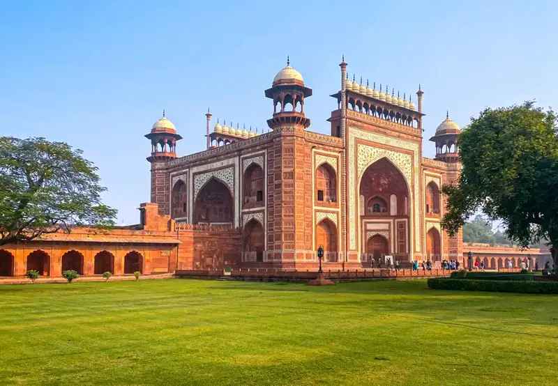 Agra Fort & Rooftop Champagne Overlooking Taj Mahal
