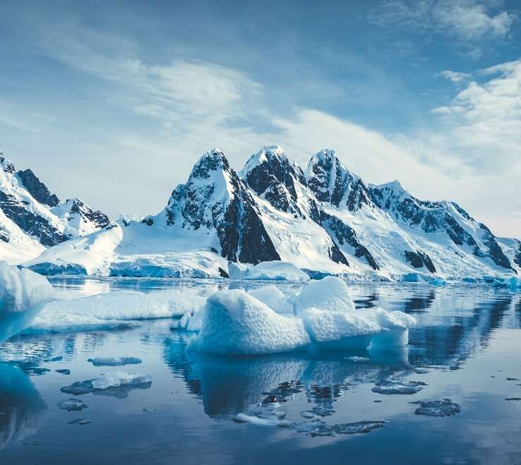 Antarctic Experience (Scenic Cruising)