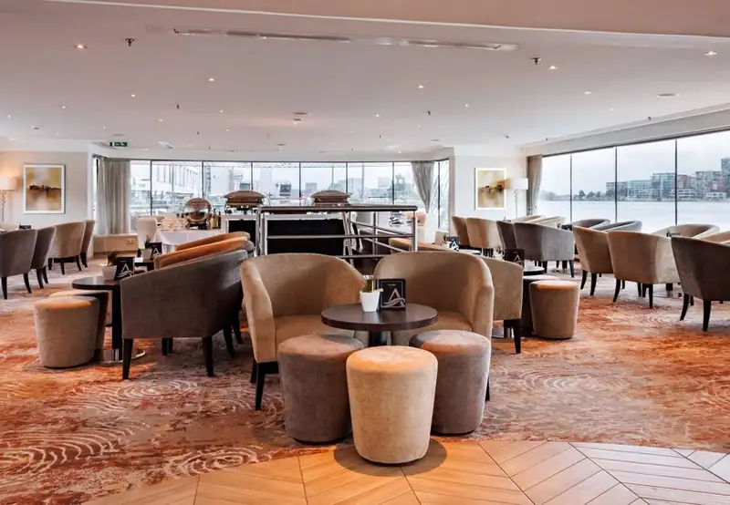 Panorama Lounge