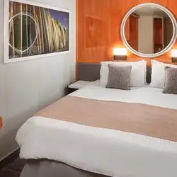 Image related to Solo Inside