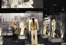 IgluCruise.Application.ViewModels.Shared.WebImageViewModel?.Description