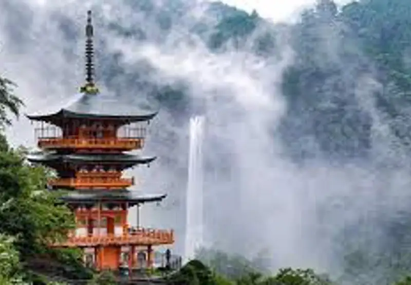 Visit Kumano Nachi Taisha & Nachi Falls