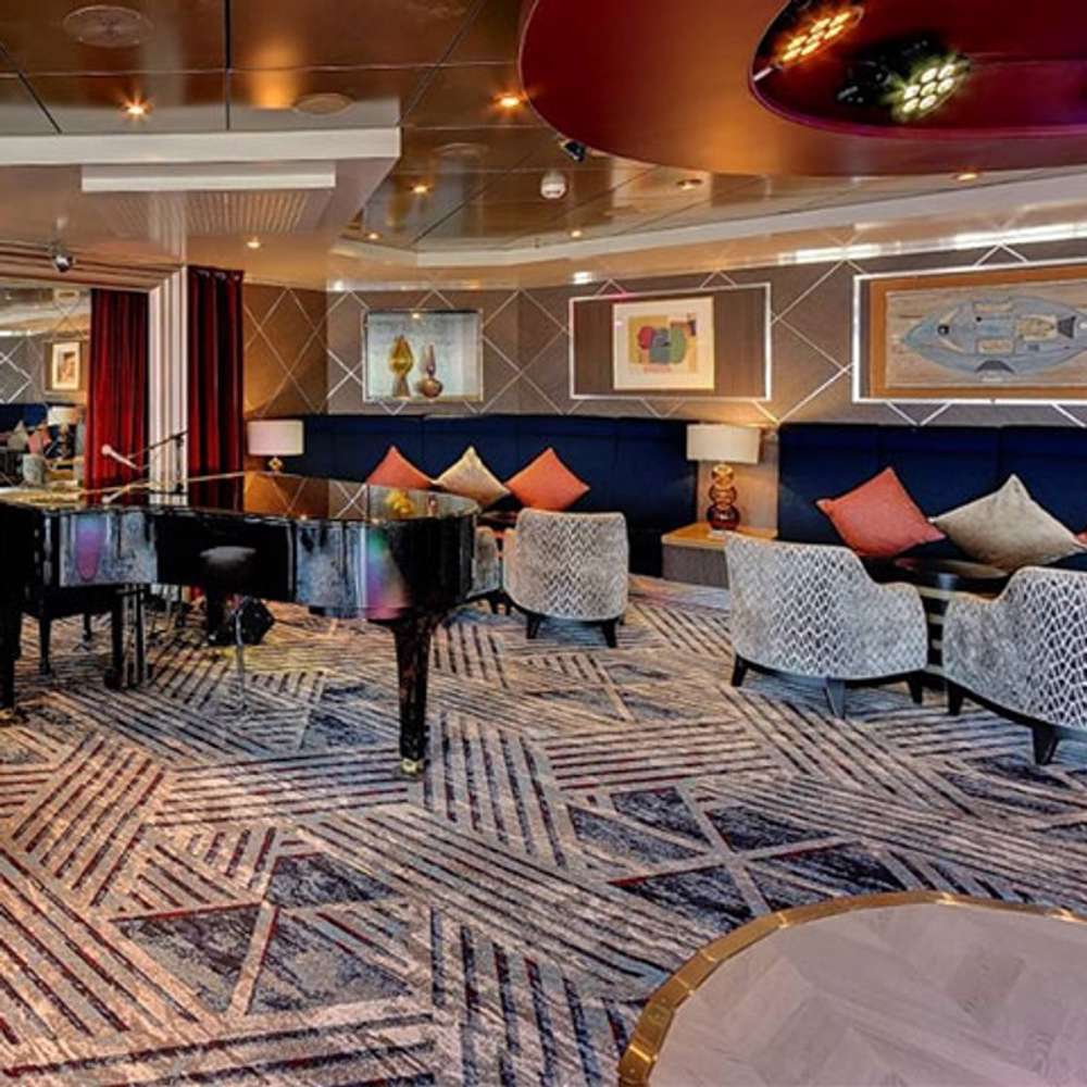Piano Bar