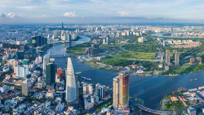 Saigon River Cruise with Four-Course Dinner