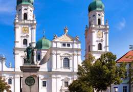 IgluCruise.Application.ViewModels.Shared.WebImageViewModel?.Description