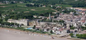 Image related to Bourg sur Gironde - Overnight onboard
