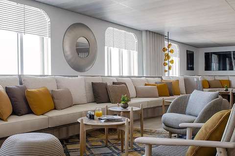 Image related to LE JACQUES CARTIER loung