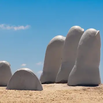 Image related to La Mano de Punta del Este