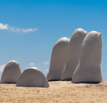 Image related to La Mano de Punta del Este
