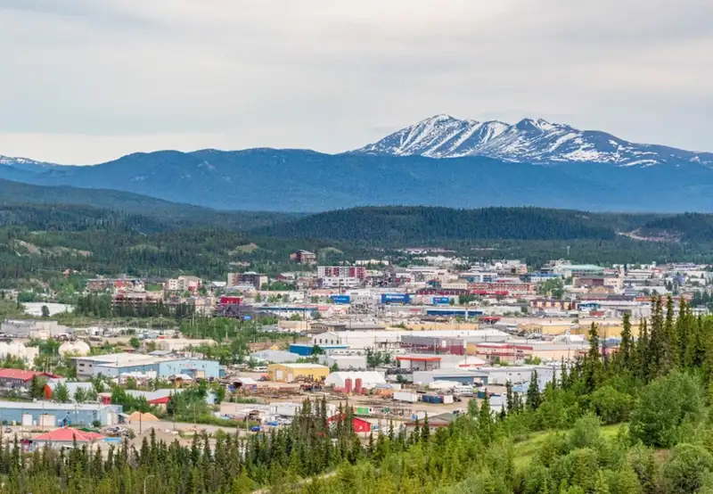 Flight: Dawson City - Whitehorse