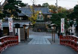 IgluCruise.Application.ViewModels.Shared.WebImageViewModel?.Description