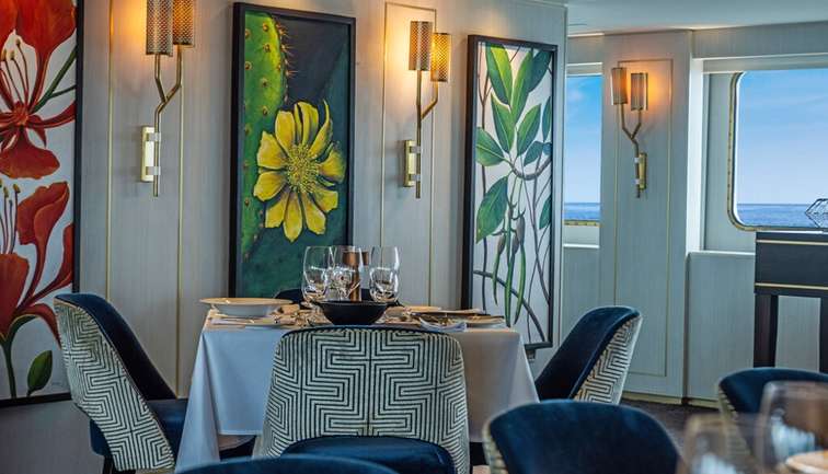 Yacht Club Restaurant