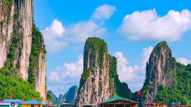 Cruise the Scenic Waters of Ha Long Bay