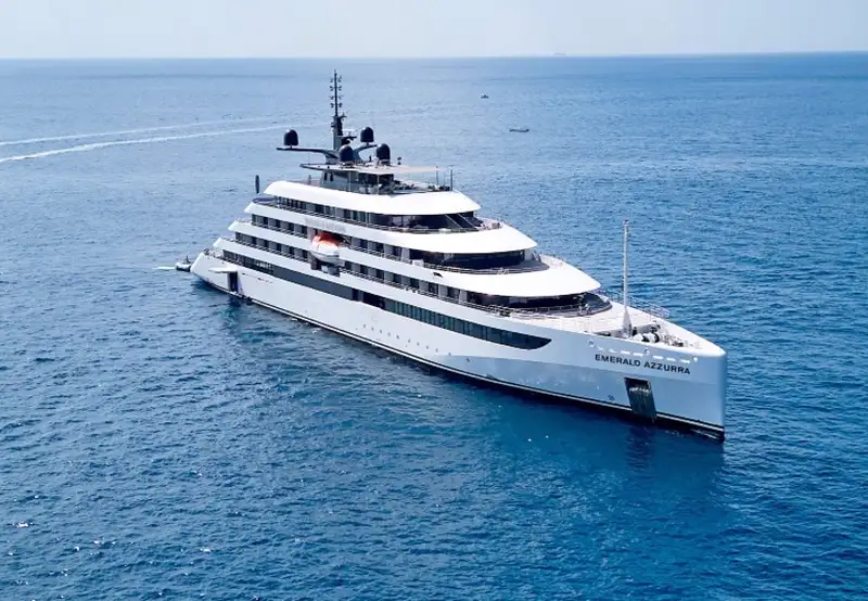 Emerald Azzurra