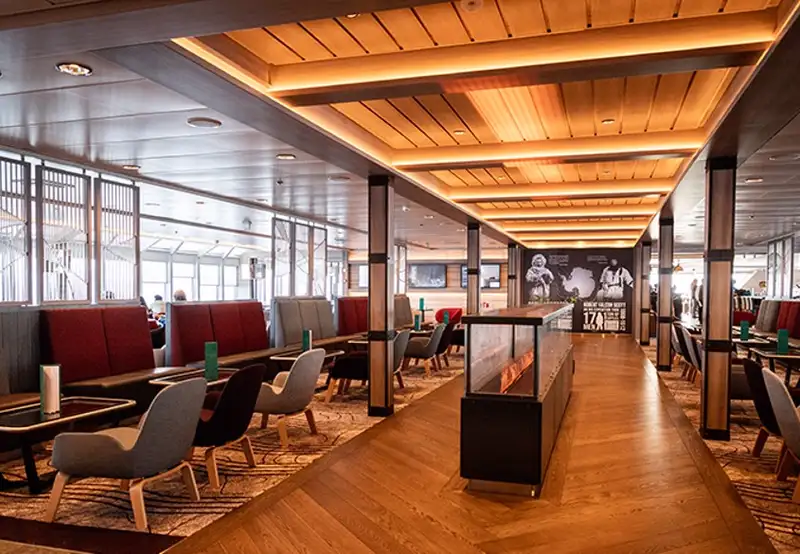 Explorer Lounge