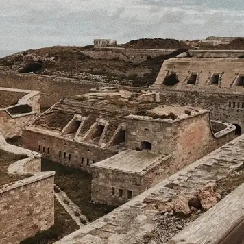 Image related to Mola Fortress