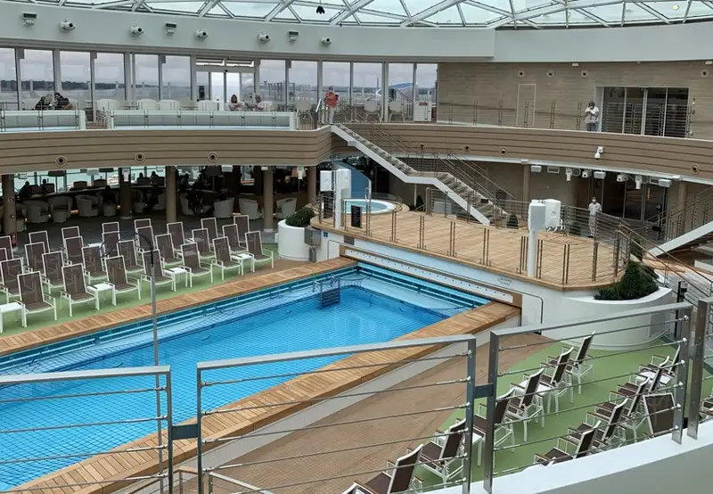 P&O Iona Swimming Pools - Skydome