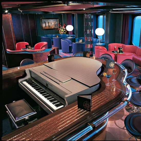 Piano Bar
