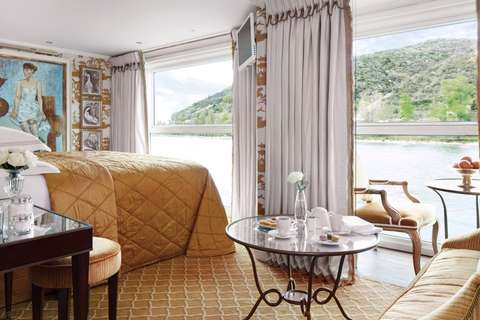 Image related to Suite