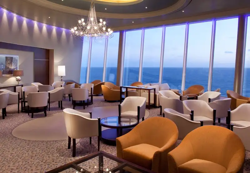 PINNACLE LOUNGE